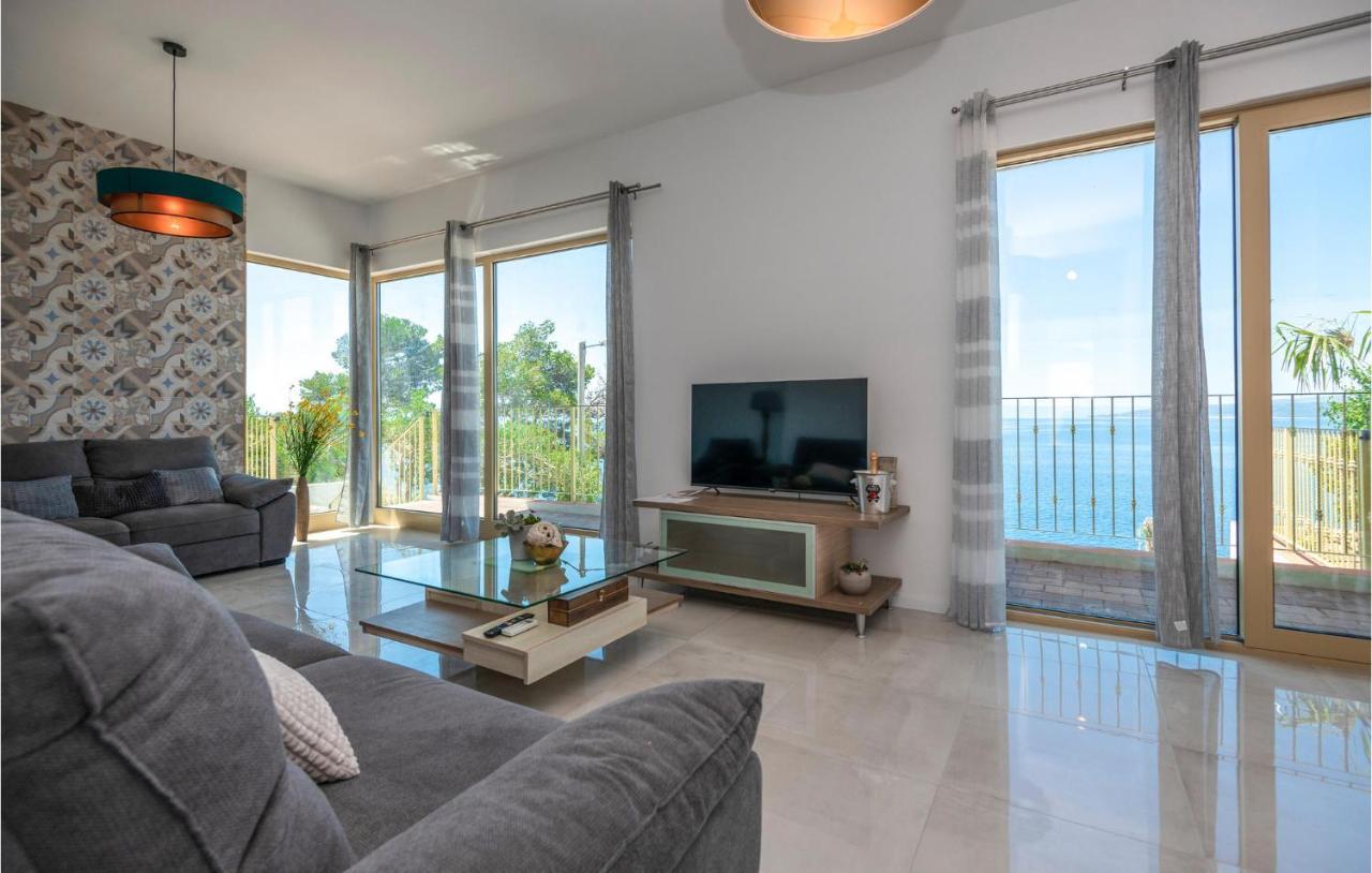 Holiday Home Villetta Belveder Baska Voda Bagian luar foto