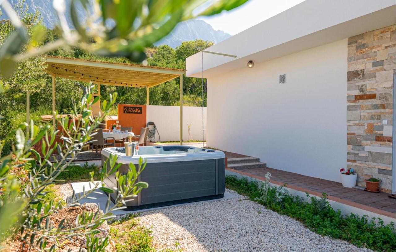 Holiday Home Villetta Belveder Baska Voda Bagian luar foto