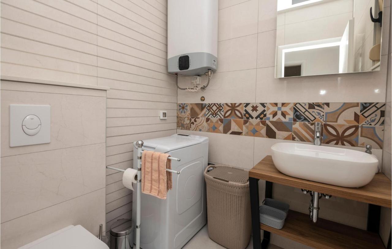 Holiday Home Villetta Belveder Baska Voda Bagian luar foto