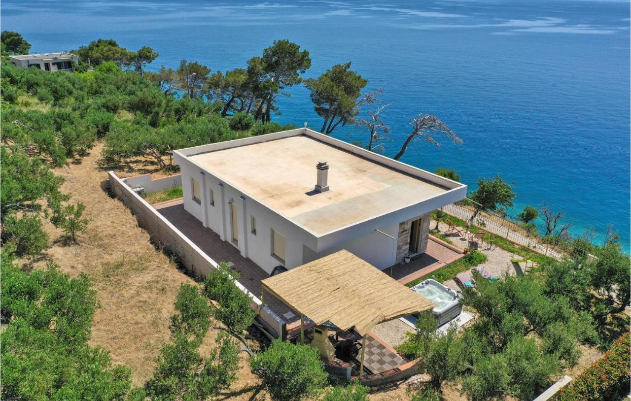 Holiday Home Villetta Belveder Baska Voda Bagian luar foto