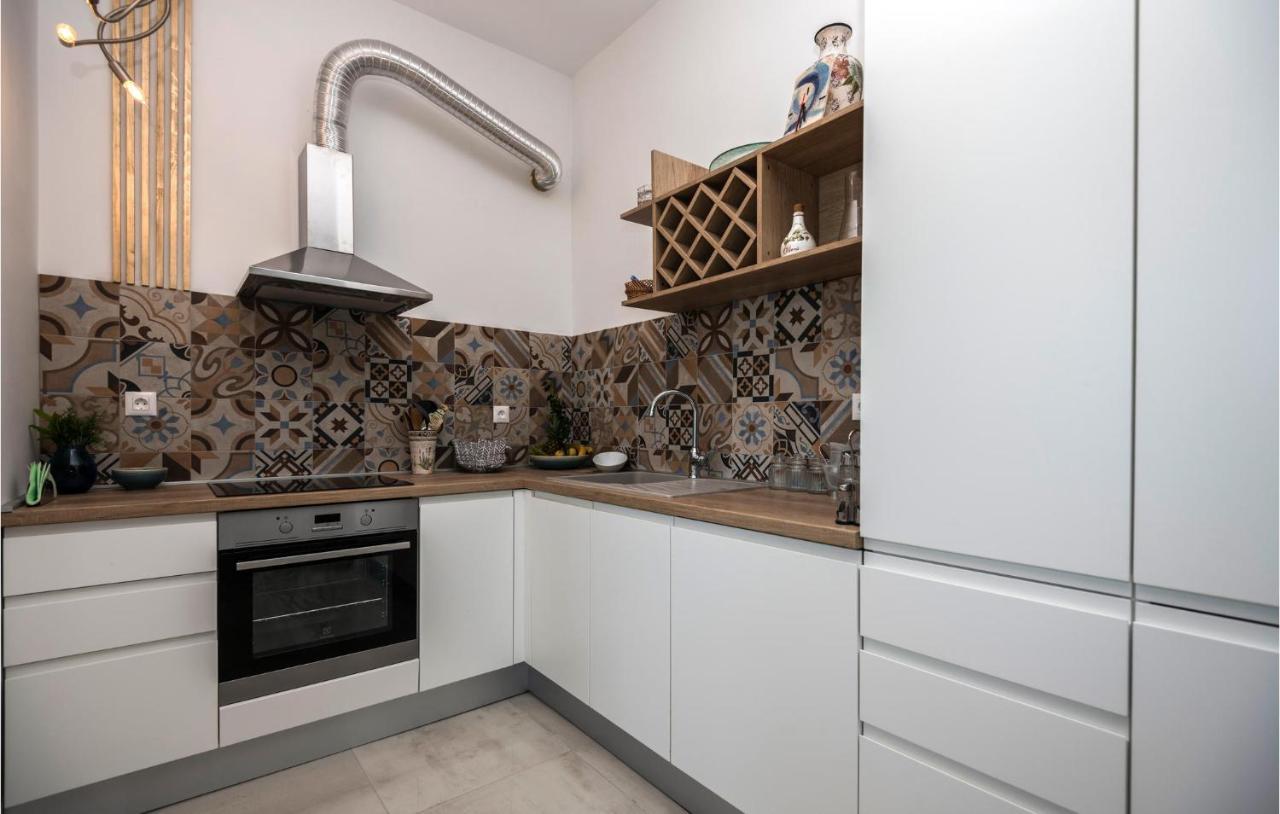 Holiday Home Villetta Belveder Baska Voda Bagian luar foto