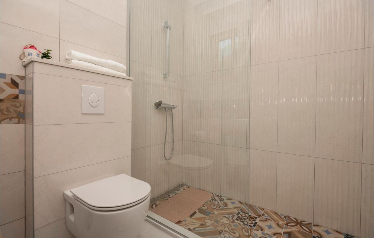 Holiday Home Villetta Belveder Baska Voda Bagian luar foto