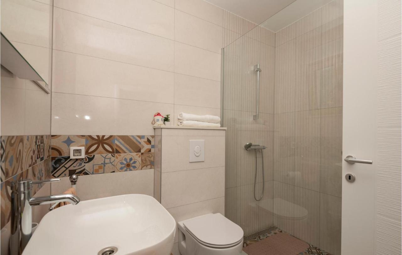 Holiday Home Villetta Belveder Baska Voda Bagian luar foto